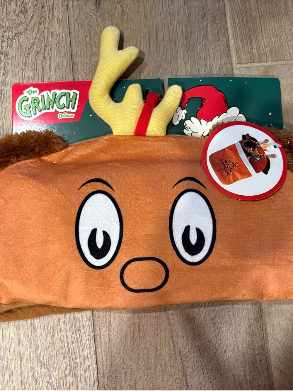 The Grinch Crinkle Cat Sack. Brown with Yellow Antlers. NWT